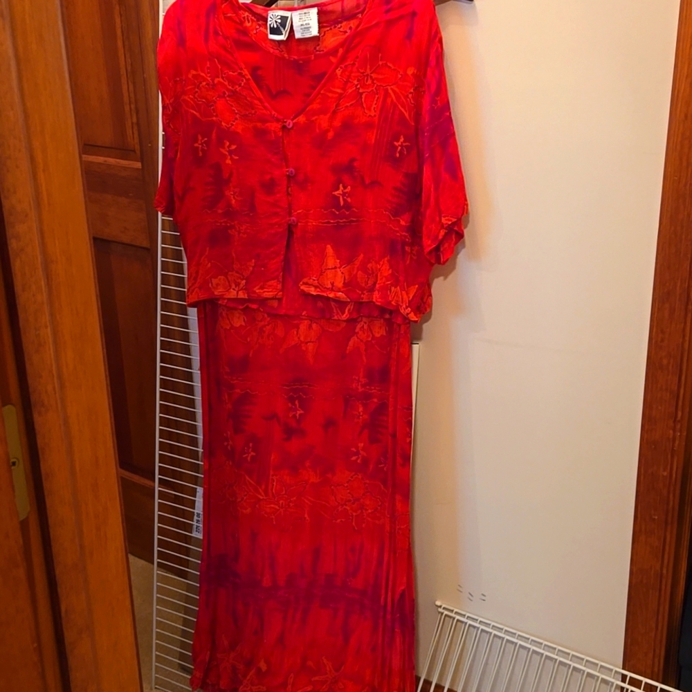 Elegant Red Sleeveless Dress